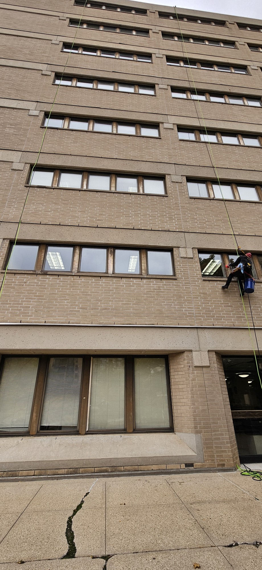 Professional window washing residential home Milwaukee area