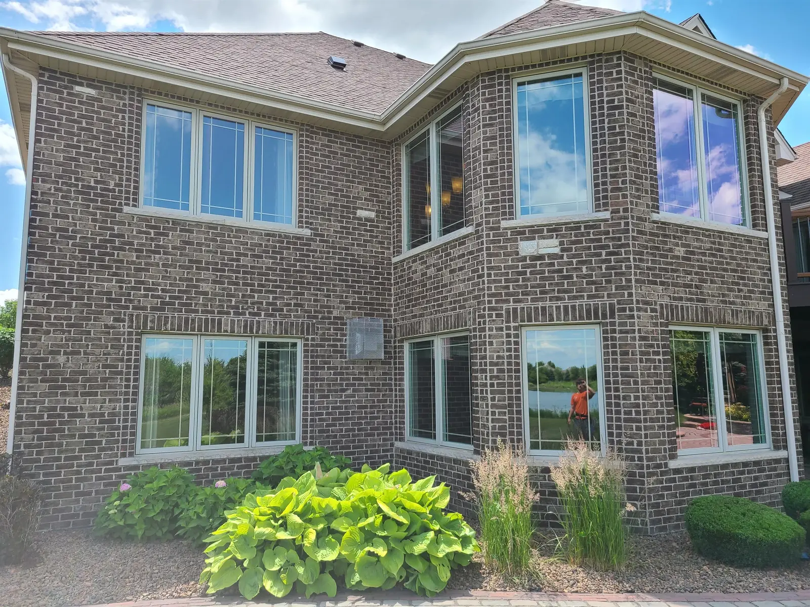 Residential window cleaning results on a Franklin area home