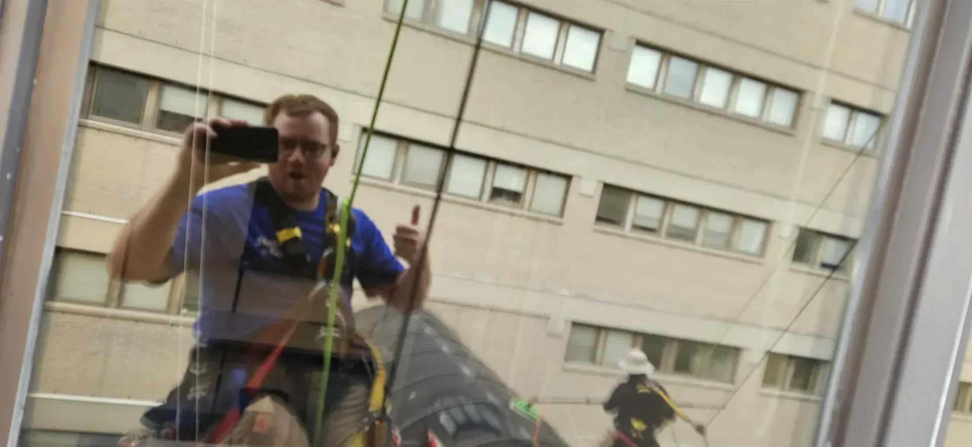 High-rise rope access window cleaning
